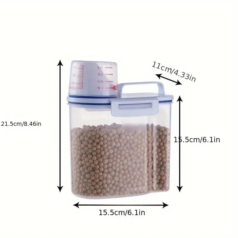 Contenedor hermético para croquetas con taza medidora (1.5 kg / 2 kg)